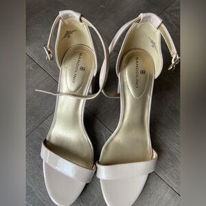 Bandolino Armory Natural Nude Comfort Prom Party Wedding Heels Sandals